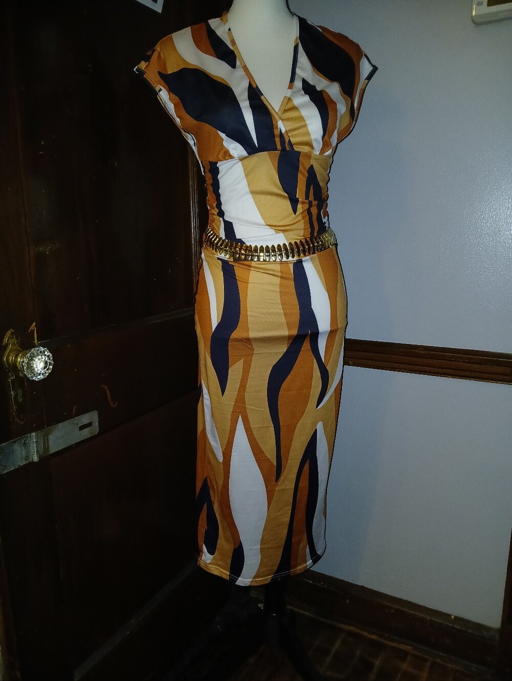 ALL ITEMS must go! PICK 5 for $20 Abstract Print Midi Skirt in Mustard and Black
